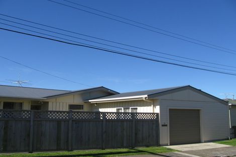 Photo of property in 10 Jane Grove, Paparangi, Wellington, 6037