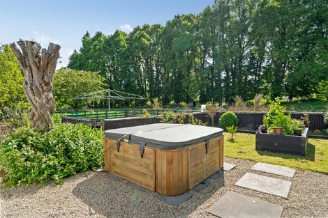 Photo of property in 1033 Masterton Castlepoint Road, Tauweru, Masterton, 5889