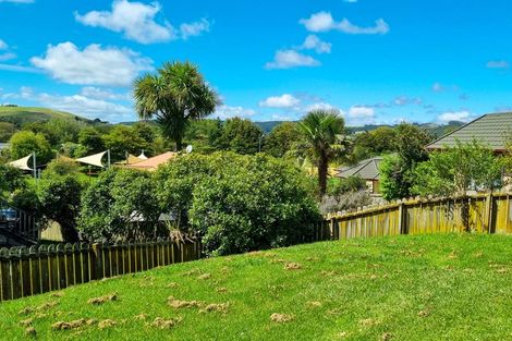 Photo of property in 9 Empressa Heights, Helensville, 0800
