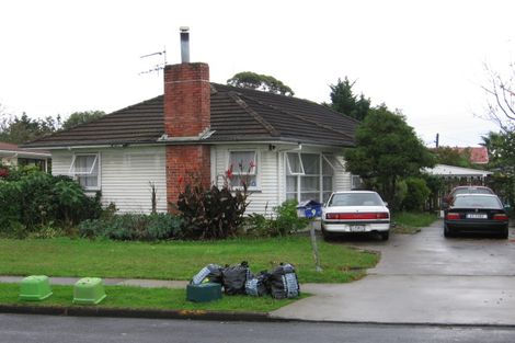 Photo of property in 9 Tiraumea Drive, Pakuranga, Auckland, 2010