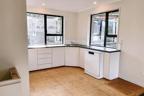 Photo of property in 32 Tomkins Street, Green Island, Dunedin, 9018