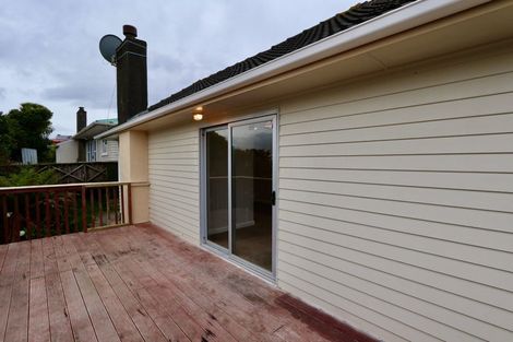Photo of property in 15 Baylands Drive, Newlands, Wellington, 6037