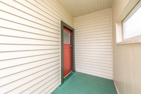Photo of property in 184 Cornfoot Street, Castlecliff, Whanganui, 4501