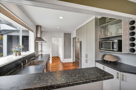 Photo of property in 7 Hursthouse Street, Vogeltown, New Plymouth, 4310