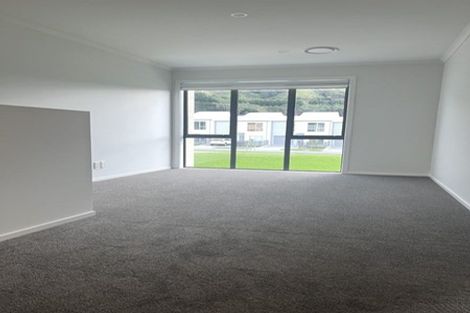 Photo of property in 4 Tokitoki Way, Kenepuru, Porirua, 5022