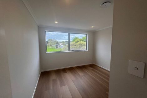 Photo of property in 109 Prince Regent Drive, Half Moon Bay, Auckland, 2012