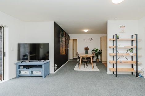 Photo of property in 28 Maitland Street, Frankton, Hamilton, 3204