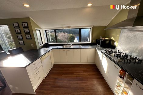 Photo of property in 106 Glenross Street, Glenross, Dunedin, 9011