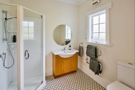 Photo of property in 44 Glen Road, Kelburn, Wellington, 6012