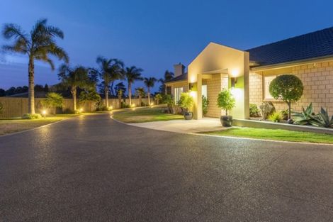 Photo of property in 20 Saint Heliers Place, Papamoa Beach, Papamoa, 3118