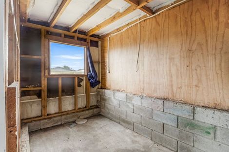 Photo of property in 10 Tainui Street, Castlecliff, Whanganui, 4501