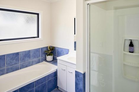 Photo of property in 51a Omapere Street, Whitby, Porirua, 5024