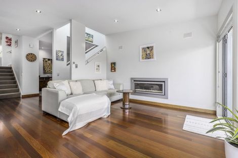 Photo of property in 12 Charlotte Way, Raumati South, Paraparaumu, 5032