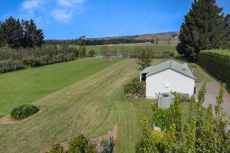 Photo of property in 16 Campbell Drive, Martinborough, 5711