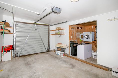 Photo of property in 16 Hunter Street, Westport, 7825