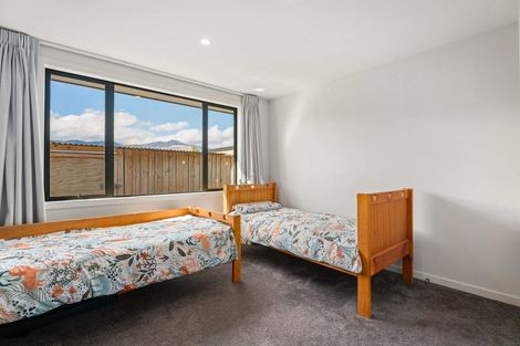 Photo of property in 15 Pennycook Place, Lake Hawea, Wanaka, 9382