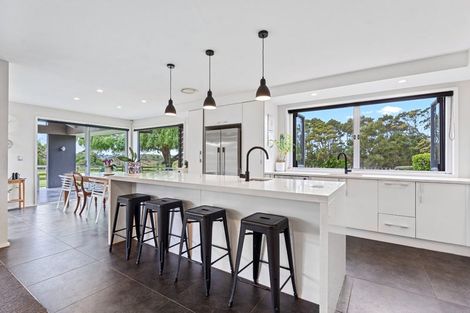 Photo of property in 842 South Head Road, South Head, Helensville, 0874