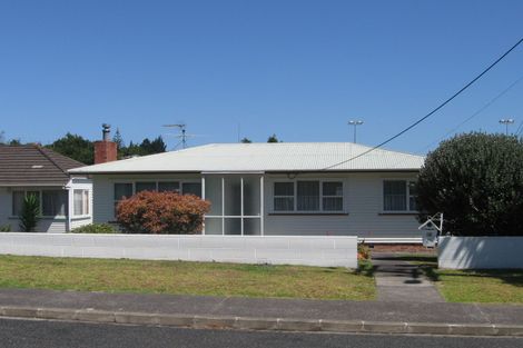Photo of property in 1/32 Elliott Avenue, Bayview, Auckland, 0629