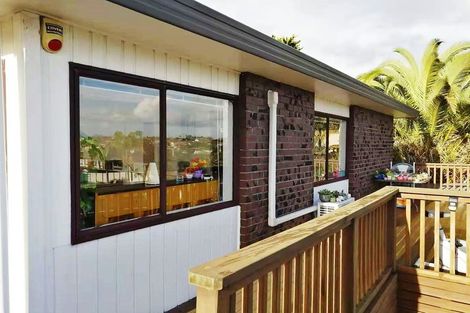 Photo of property in 1/94 Prince Regent Drive, Half Moon Bay, Auckland, 2012