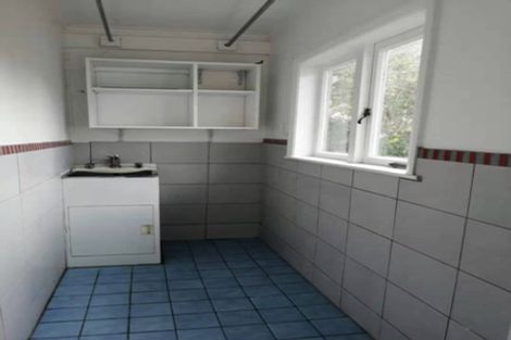 Photo of property in 165 Edmonton Road, Te Atatu South, Auckland, 0610