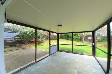 Photo of property in 7 Leewood Place, Pakuranga Heights, Auckland, 2010