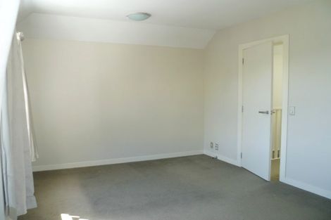 Photo of property in 3 Papawai Terrace, Mount Cook, Wellington, 6021