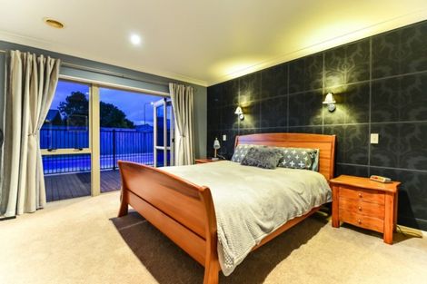 Photo of property in 2 Merivale Court, Rototuna, Hamilton, 3210