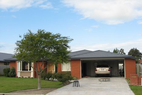 Photo of property in 31 Hawkins Place, Rangiora, 7400