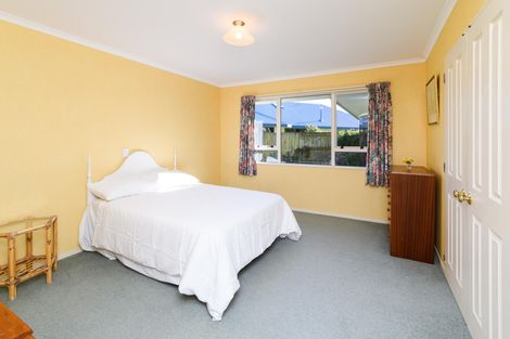 Photo of property in 34 Washington Parade, Milson, Palmerston North, 4414