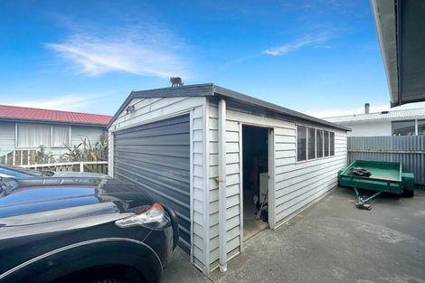 Photo of property in 33 Raupo Street, Castlecliff, Whanganui, 4501