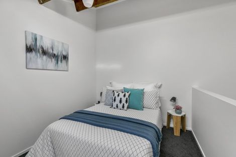 Photo of property in Metro Apartments, 5/220 Thorndon Quay, Pipitea, Wellington, 6011