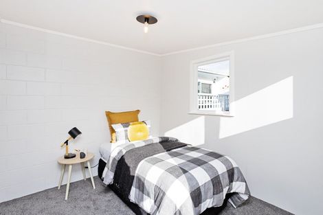 Photo of property in 765 Queens Drive, Waikiwi, Invercargill, 9810