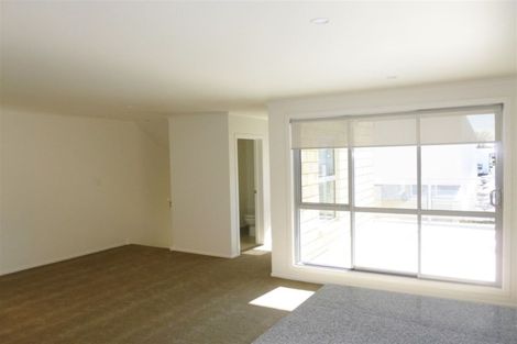 Photo of property in 2/9 Vialou Street, Hamilton Central, Hamilton, 3204