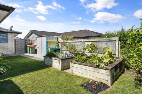Photo of property in Waterview Estate, 86/4 Greystone Place, Omokoroa, 3114