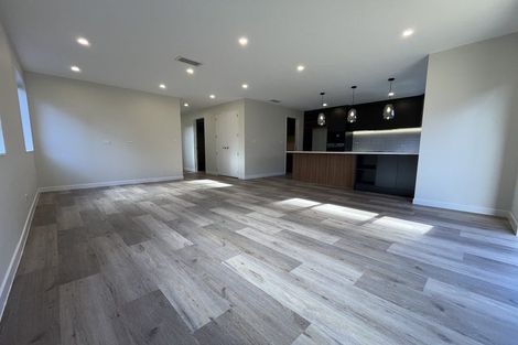 Photo of property in 13 Babos Avenue, Kumeu, 0810