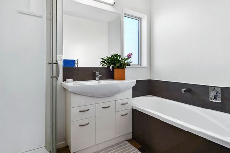 Photo of property in 39 Scoria Close, Pyes Pa, Tauranga, 3112