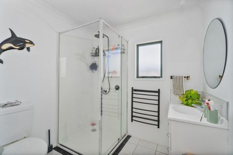 Photo of property in 6 Redwings Close, Whitianga, 3510