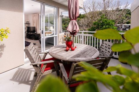 Photo of property in 4 Jacobsen Lane, Ngaio, Wellington, 6035