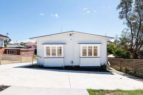 Photo of property in 30 Koromiko Street, New Lynn, Auckland, 0600