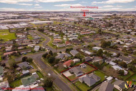 Photo of property in 6 Stoll Place, Clendon Park, Auckland, 2103