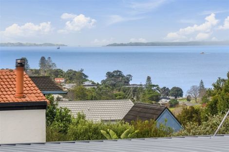 Photo of property in 1/30 Summit Drive, Torbay, Auckland, 0630