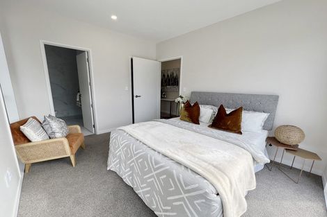 Photo of property in 4 Pohewa Road, Silverdale, 0932