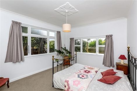 Photo of property in 19a Ropiha Street, Fitzroy, New Plymouth, 4312