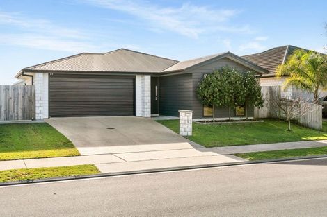 Photo of property in 3 Dunkeld Drive, Papamoa, 3118