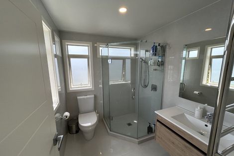 Photo of property in 4/3 Coronation Road, Hillcrest, Auckland, 0627