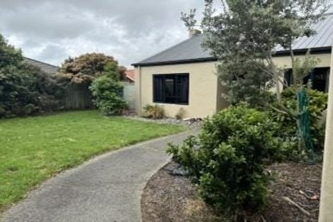 Photo of property in 73 Guildford Drive, Paraparaumu, 5032