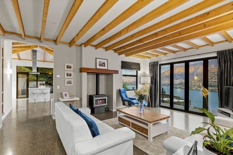 Photo of property in 32 Highview Terrace, Queenstown, 9300
