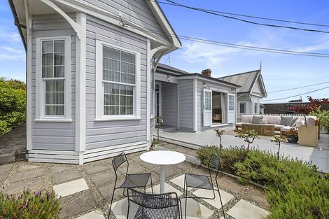Photo of property in 60 Gover Street, New Plymouth, 4310