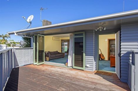 Photo of property in 85 Gloria Avenue, Te Atatu Peninsula, Auckland, 0610