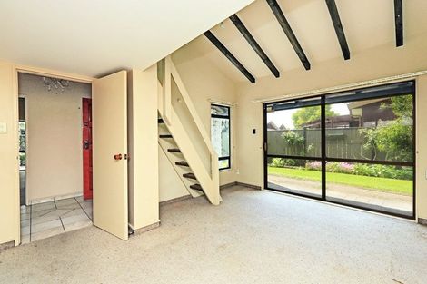 Photo of property in 6 Palmer Place, Parkvale, Hastings, 4122